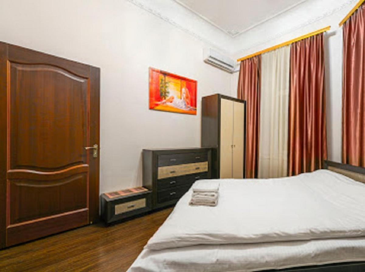 Apartment Mala Zhytomyrska 16 Kiev Luaran gambar